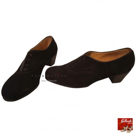 Classic flamenco shoe for men